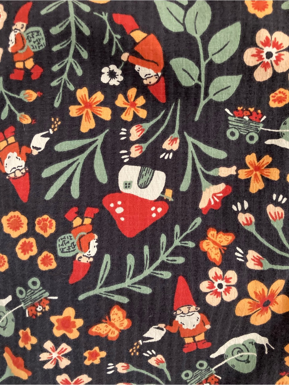 Duluth Gardening Gnome Heirloom Vest: NWOT - Picture 5 of 6